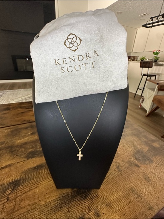 Kendra Scott Jewelry - Kendra Scott Gold Cross Necklace
